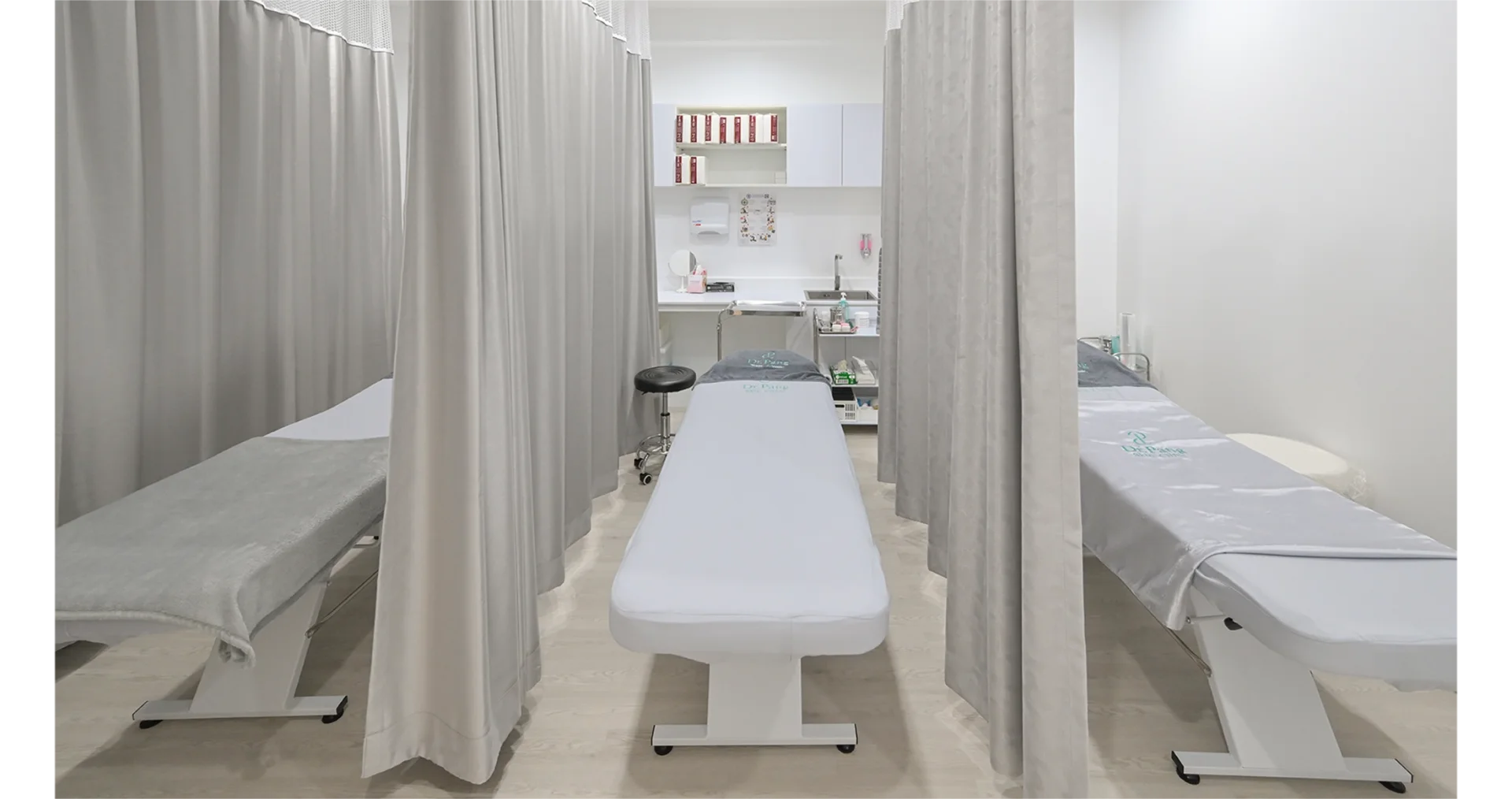 Dr. Pang Skin Clinic treatment room